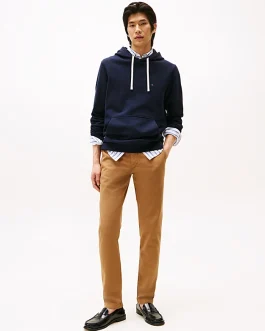 Tommy Hilfiger Men’s Stretch Bleecker Chinos (Brown)